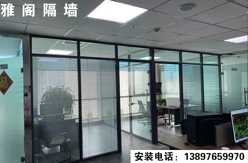 西寧海湖新區(qū)萬達45樓完工！